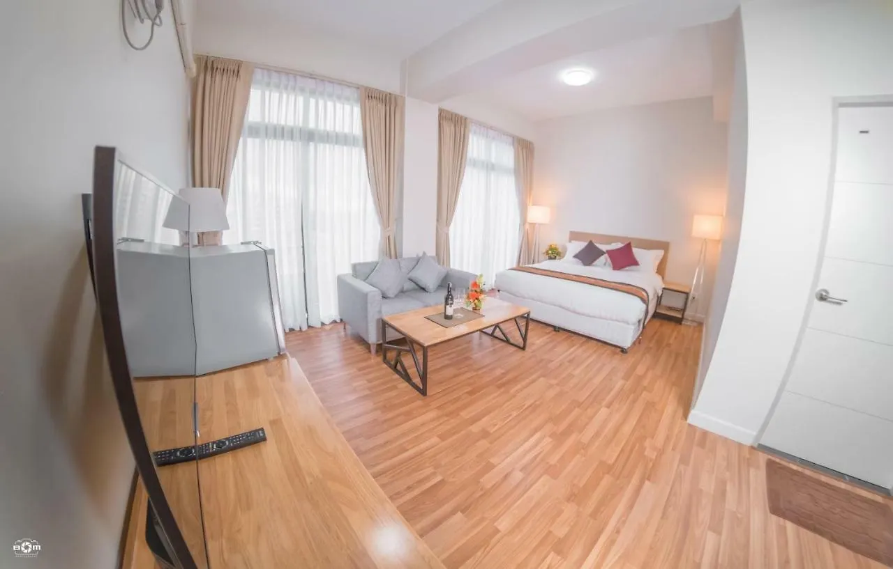 Myanandar Residence & Hotel Yangon 3*,